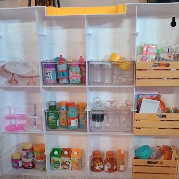 MGA's Miniverse Make It All You Can Eat - Picture 6 of 6